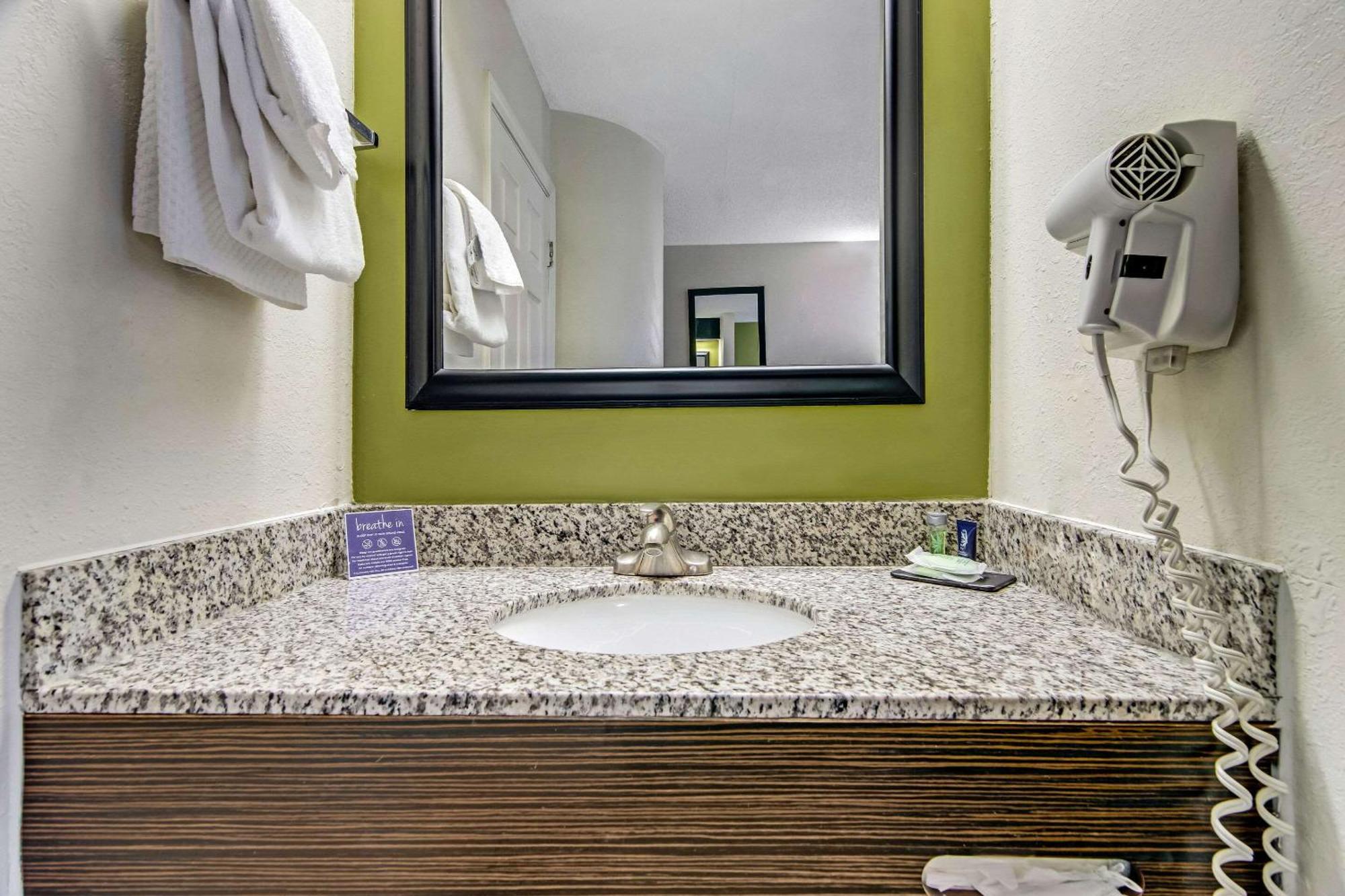 Sleep Inn Near I-80 And I-94 Λάνσινγκ Εξωτερικό φωτογραφία